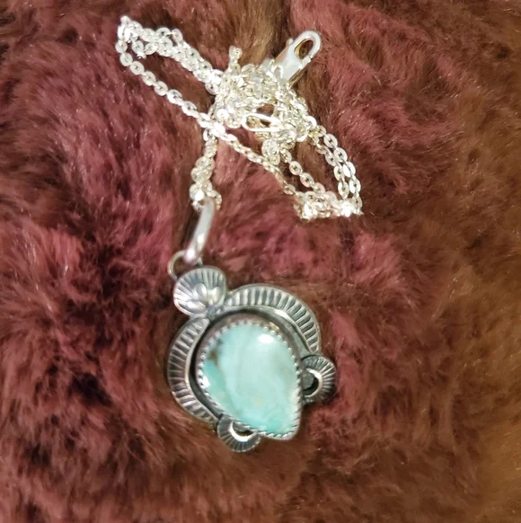 Sterling Silver Handmade Green Sea Turtle Variscite Necklace OOAK Etsy Artist - Picture 4 of 8